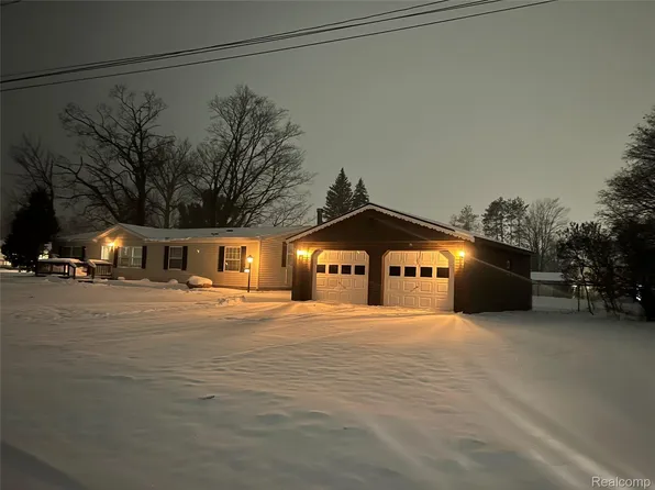 222 Chestnut St NE, Kalkaska, MI 49646