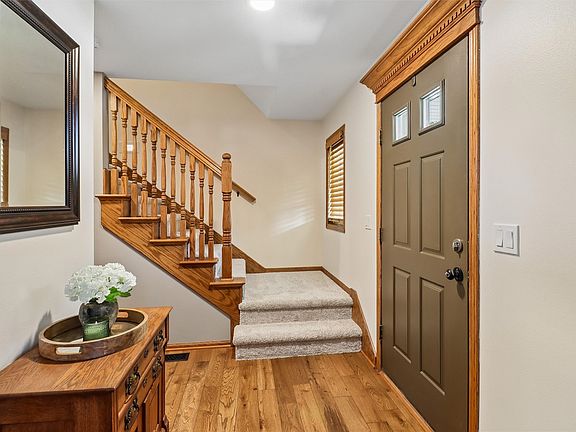 4th image of 602 SE Michael Dr