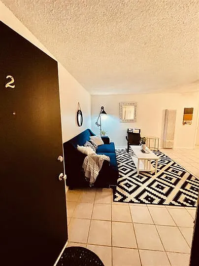 1 bed, 625 sqft, $1,995 — Photo 2