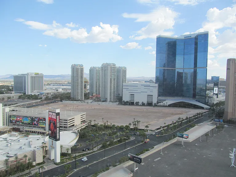 200 W Sahara Ave #2605 — Photo 15