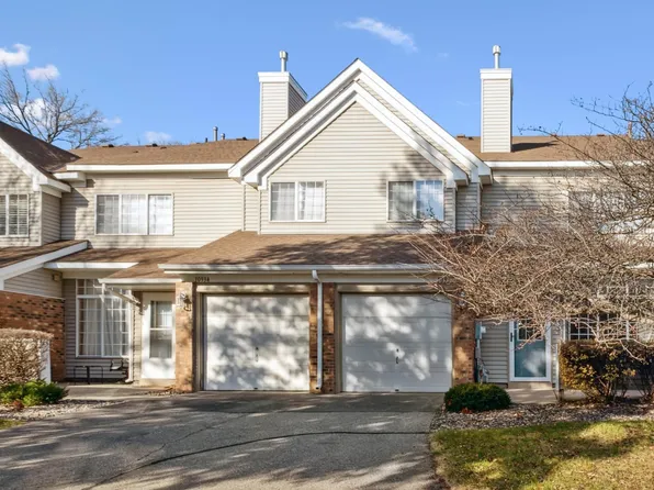 10932 Highland Rd, Bloomington, MN 55438