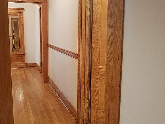 4th image of 1636 W Berwyn Ave #2