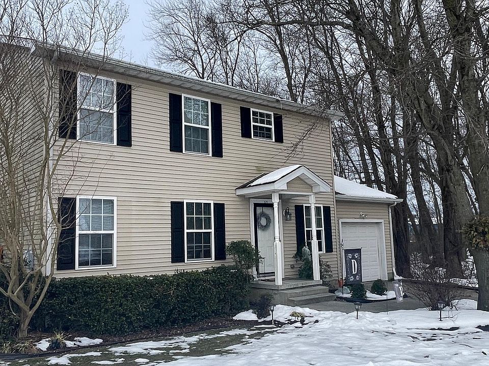 2nd image of 121 Alonzo Dr