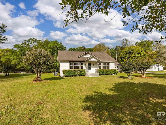 3rd image of 112 S Juniper St