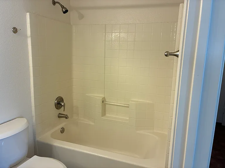 10422 W Windsor Blvd — Photo 23