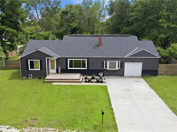 511 E 92nd St, Kansas City, MO 64131