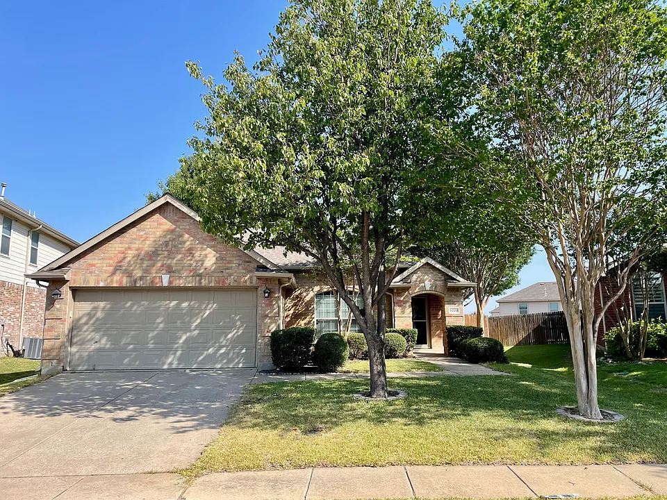 9220 Lenox Dr