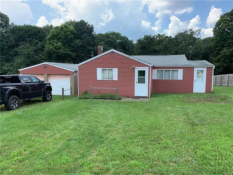 614 Beech Rd photo 1
