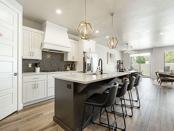 2nd image of 2306 Park Center Dr #43
