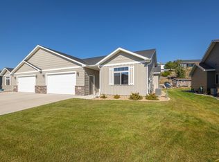 3044 Hoefer Ave, Rapid City, SD 57701