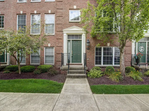 8657 Meridian Square Dr, Indianapolis, IN 46240