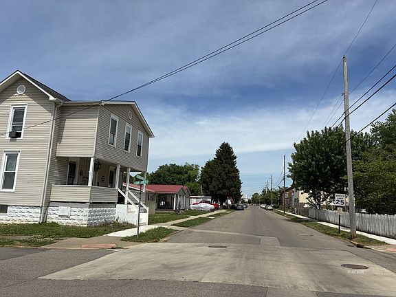 4th image of 771 S 2nd Ave