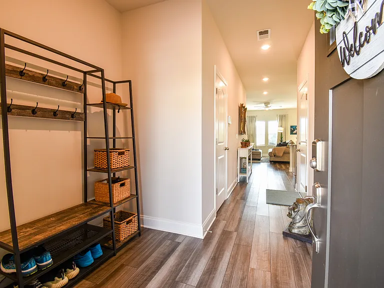 741 Prairie View Dr #1 — Photo 3