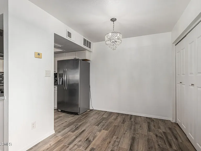 4718 W Orangewood Ave — Photo 13