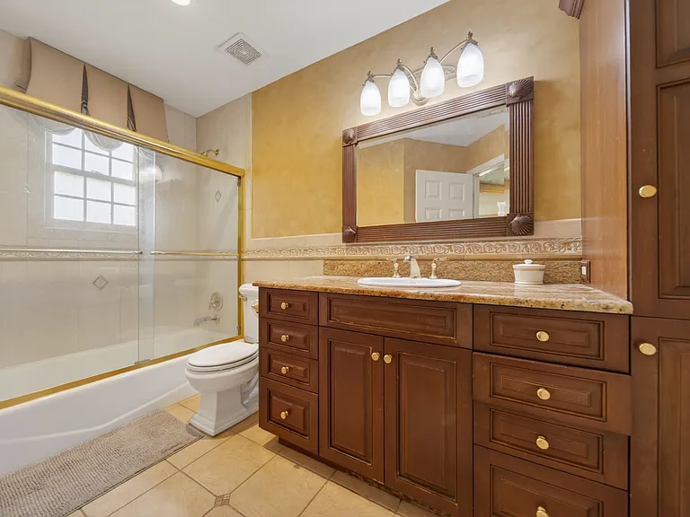 2 Tappanwood Dr — Photo 14