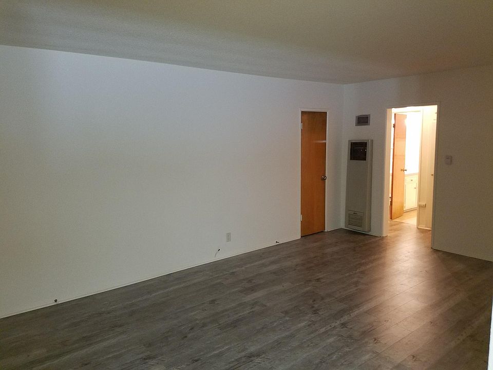 1st image of 806 Edgewood St APT 6