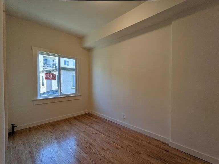 2423 Blake Street — Photo 37