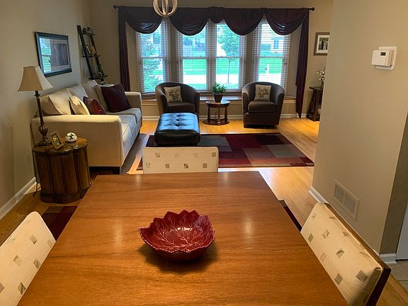 4th image of 1095 Warington Ln