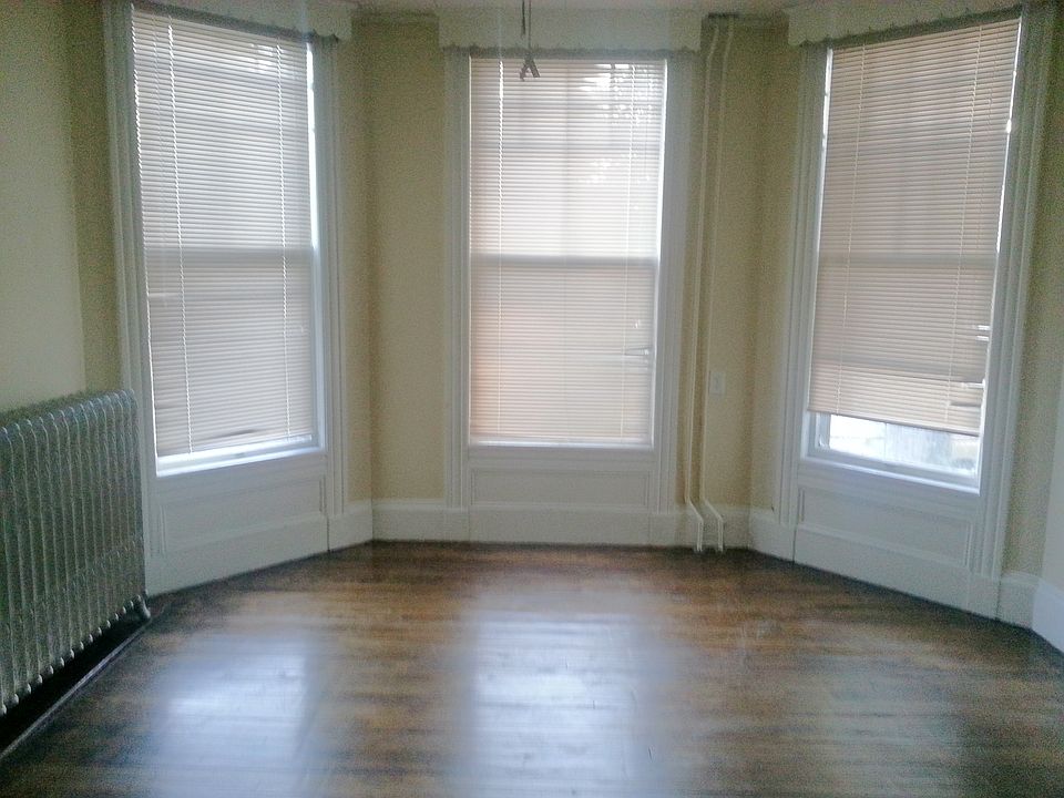 1st image of 70 Arlington St #1