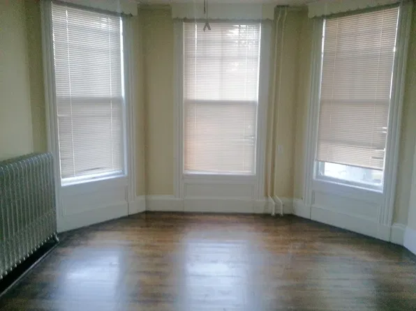 70 Arlington St #1, Haverhill, MA 01830