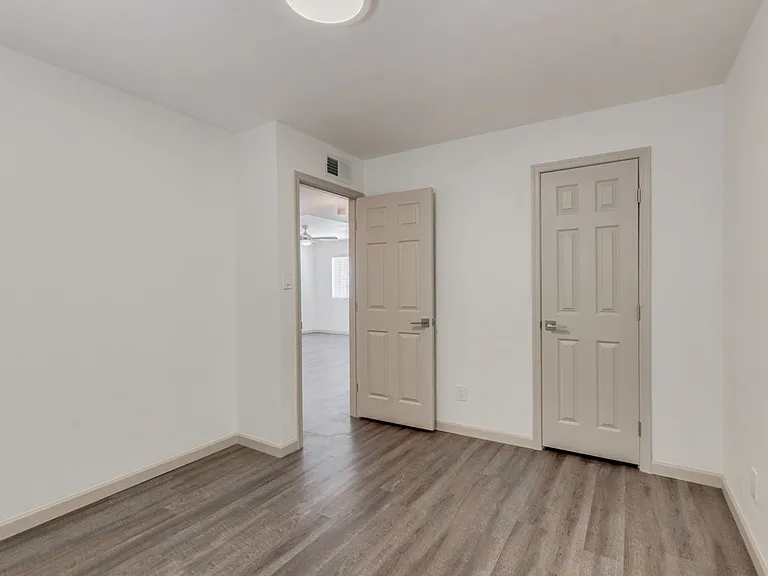 $0 First Month Rent! Remodeled 2 Bed Casita w/ Private Patio, W/D & Pool — Photo 16