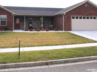 1525 Phyllis Dr, Berea, KY 40403