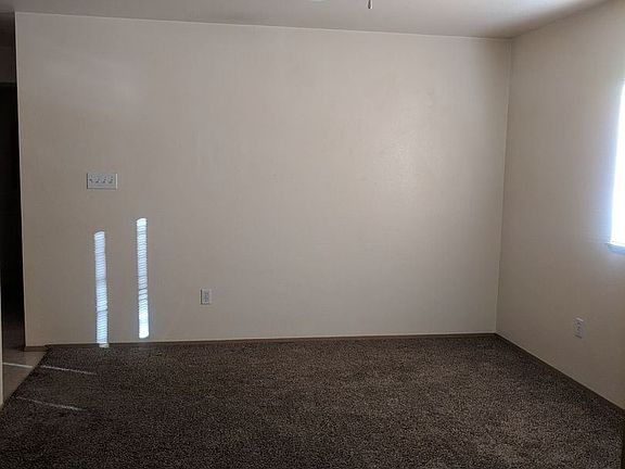 4th image of 8819 Pacific Ave #8386385