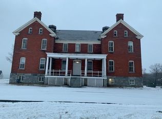 335 Pike Rd, Sackets Harbor, NY 13685