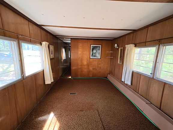 5th image of 16880 Vondra Rd