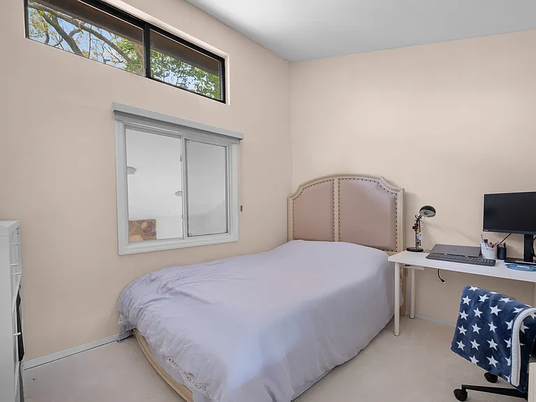 110 Estate Dr — Photo 10