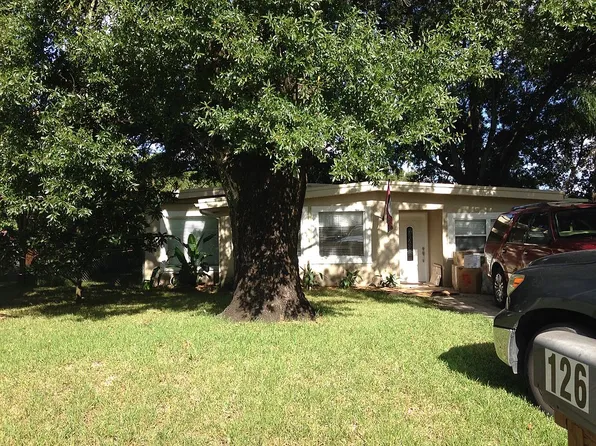 126 Ruby Cir, Brandon, FL 33510