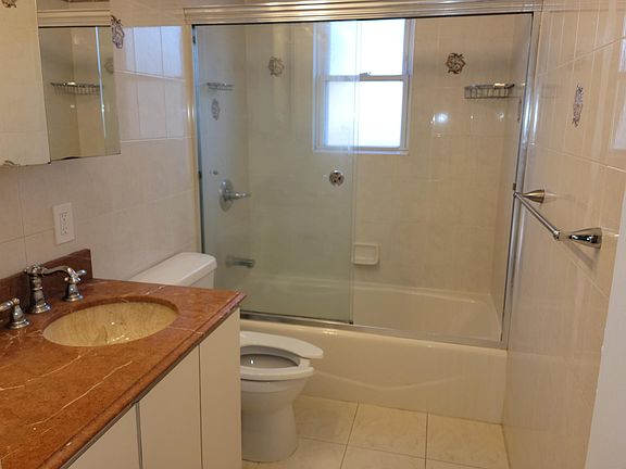 3rd image of 540 Lincoln St Floor 2