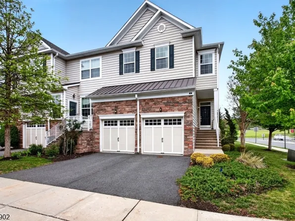 4 Braeburn Dr, Montgomery Twp., NJ 08558