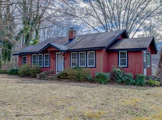 34 Queen Rd, Candler, NC 28715