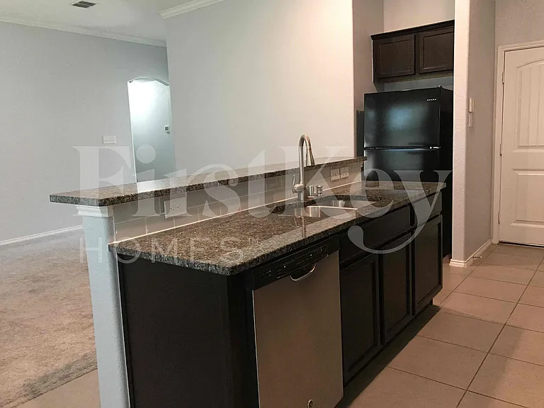 264 Callaghan Dr — Photo 8