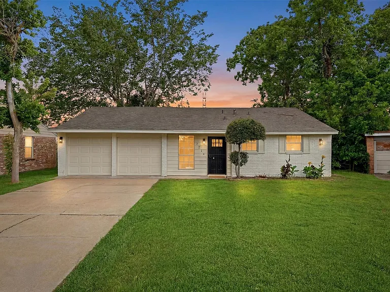 3714 Brookmeade Dr — Photo 1