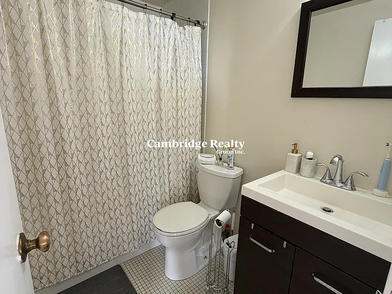 1105 Massachusetts Ave #7F — Photo 8