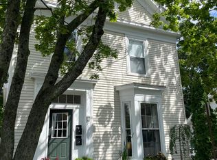 17 Grove St APT A, Rockland, ME 04841