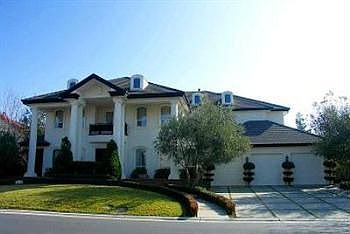 2nd image of 6069 Huntingdale Cir
