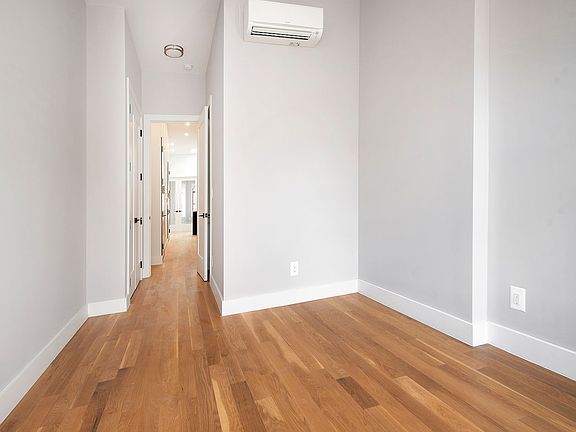 5th image of 1536 De Kalb Ave #1B