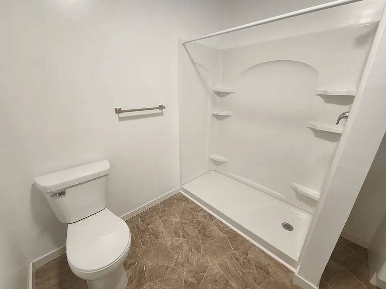 223 Broadway St — Photo 14