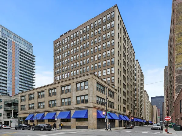 780 S Federal St APT 1207, Chicago, IL 60605