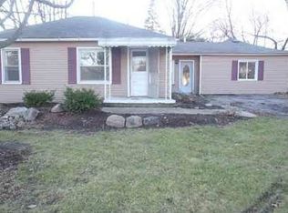 7635 Clintonville Rd, Clarkston, MI 48348