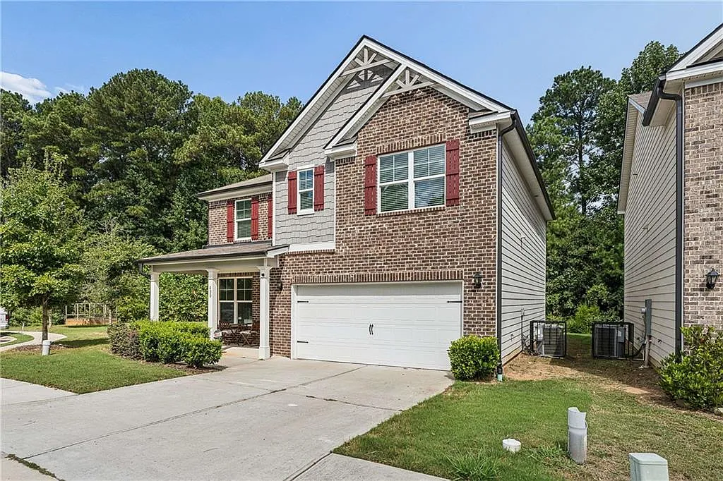 3 bed, 2.5 bath, 2290 sqft, $2,900 — Photo 2