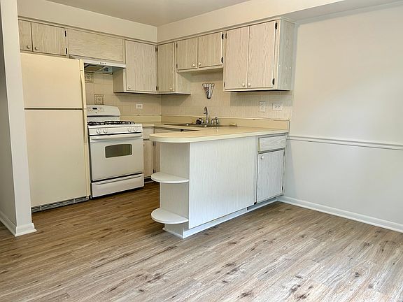 5th image of 11116 S 84th Ave APT 1A