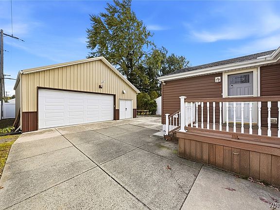 2nd image of 63 Pinewoods Ave