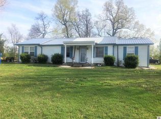 7541 State Route 121 N, Murray, KY 42071