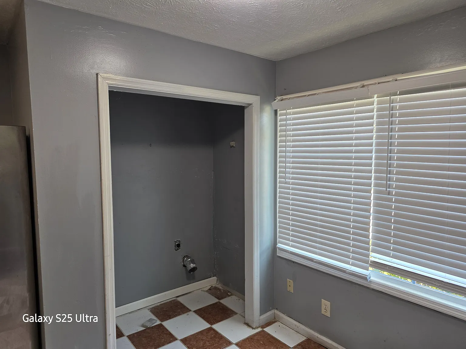5173 Ridge Forest Dr — Photo 4