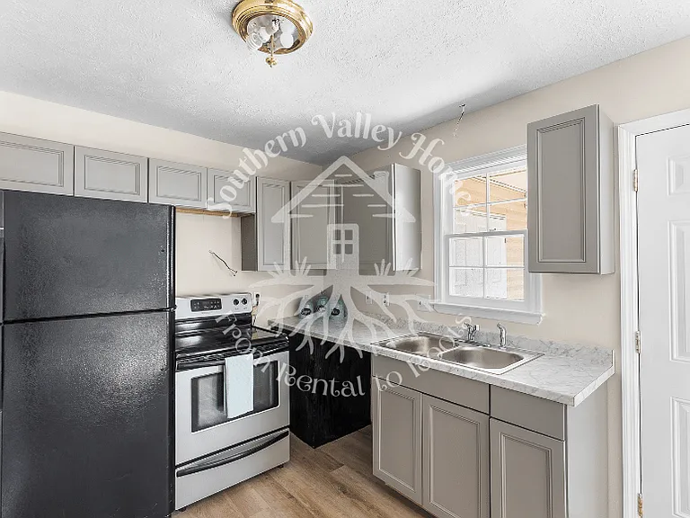 1636 Huntley Ridge Dr — Photo 12