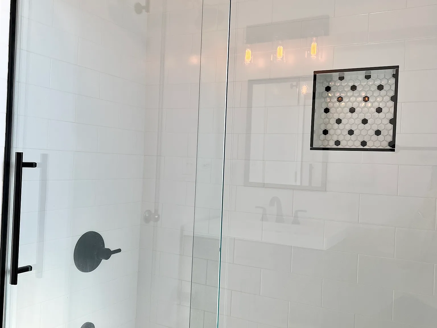 2 bed, $2,395 — Photo 2